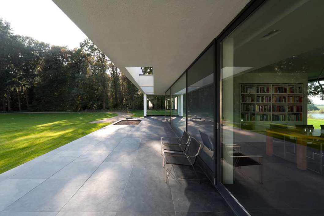 BLACK SLATE 60x60x2.5 CM